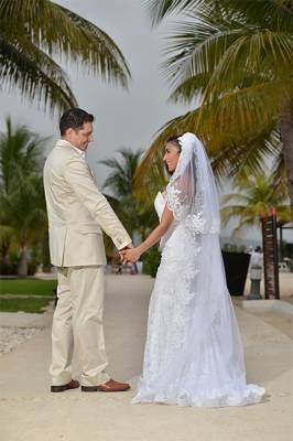 b2ap3_thumbnail_fredandjen-bellydancer-orlando-wedding.jpg