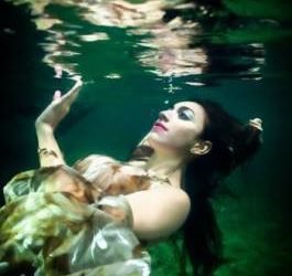 VIDEO! Must Know Modeling Tips for Underwater Photoshoots